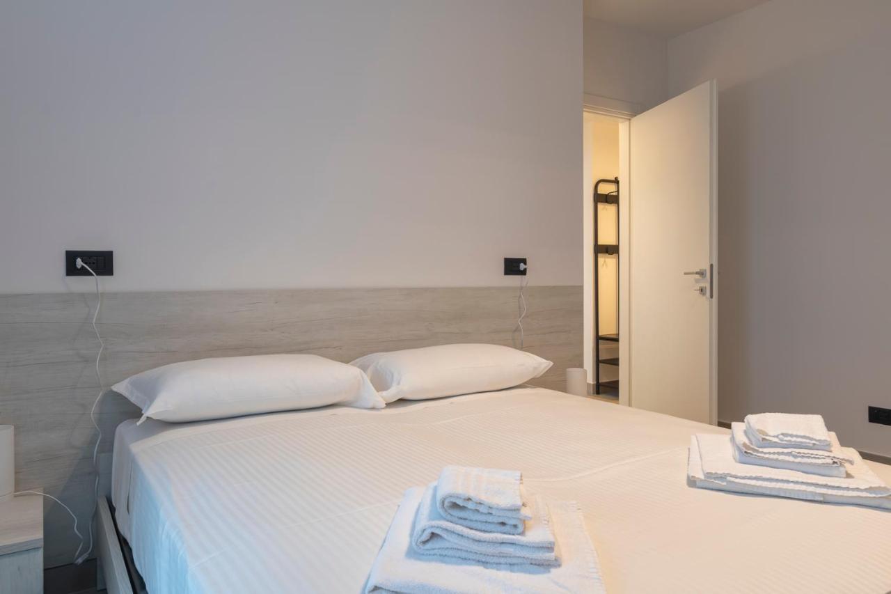 Joivy Calm Flat With Balcony Apartment Pero Bagian luar foto
