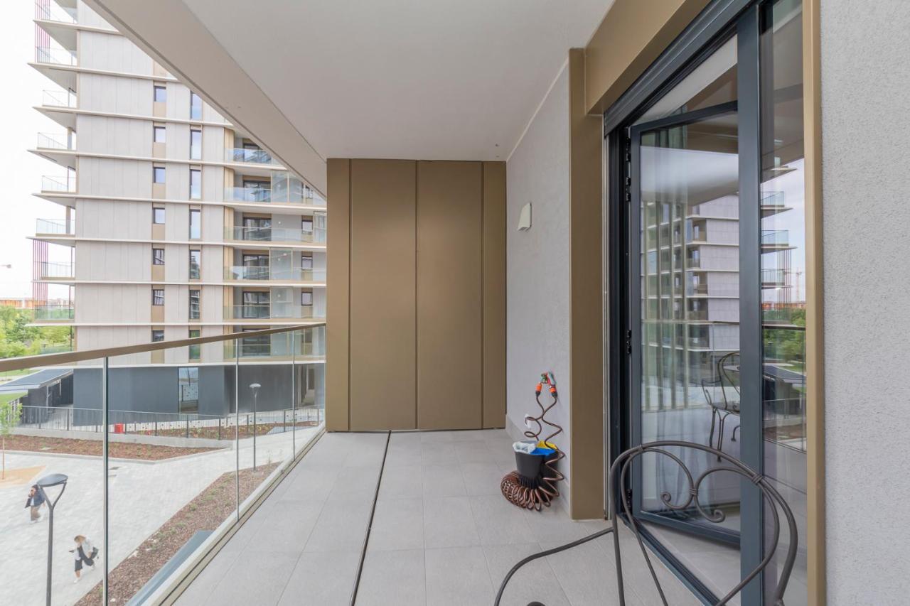 Joivy Calm Flat With Balcony Apartment Pero Bagian luar foto